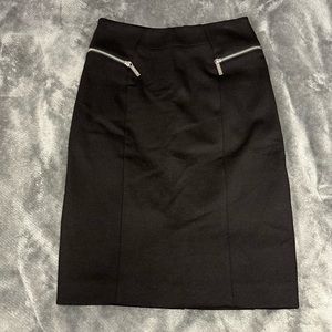 Micheal Kors black mid length zipper pencil skirt